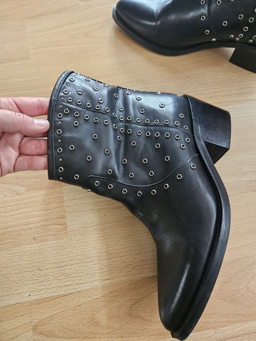 Боти и ботуши Esprit и Sacha