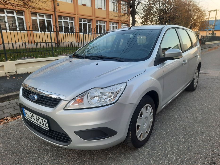 Ford Focus   2010 Diesel  1.6 Euro 5