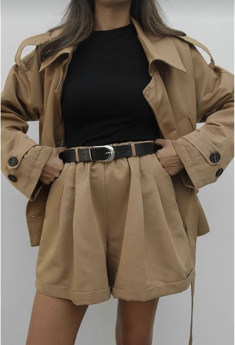 Комплект шлифер и къси панталонки