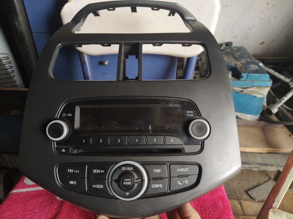 Продам автомогнитолу