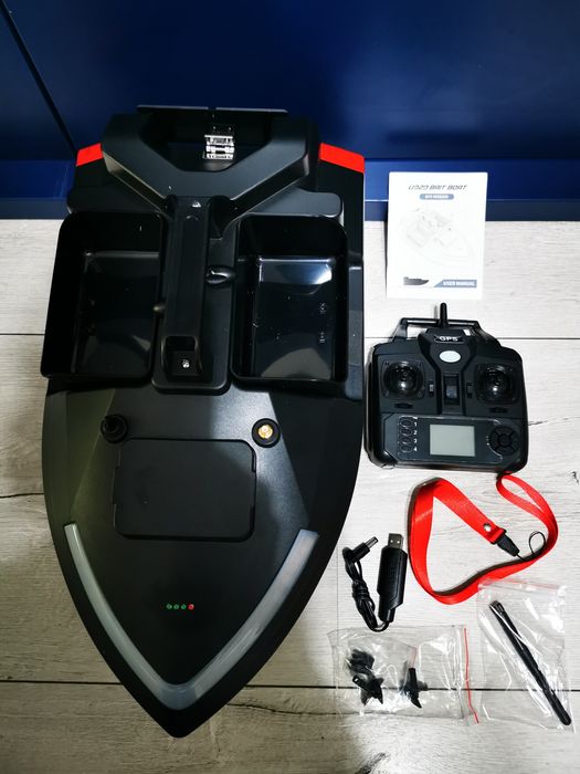 Barcuta cu GPS 500 M navomodel plantat vaporaș nadit plantat 3 cuve!!