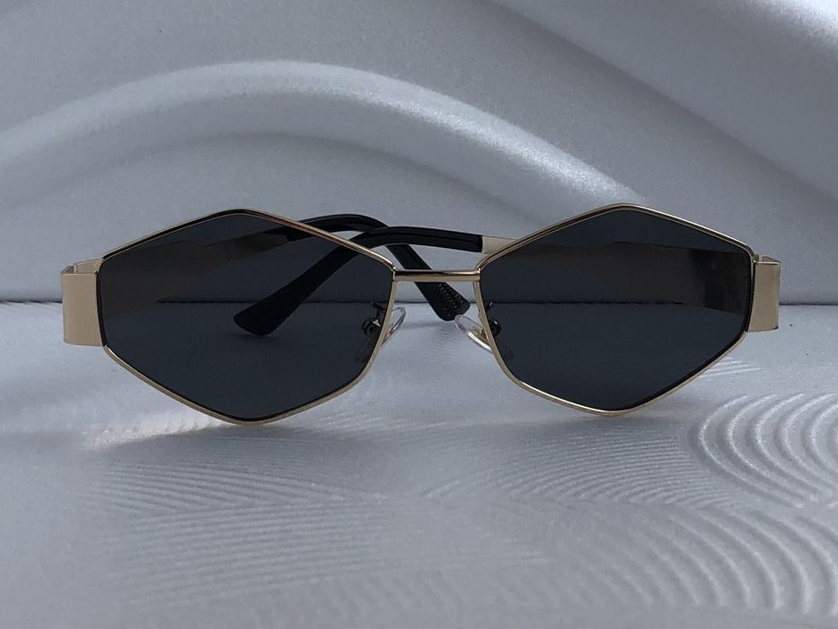 Модерни дамски слънчеви очила 2024