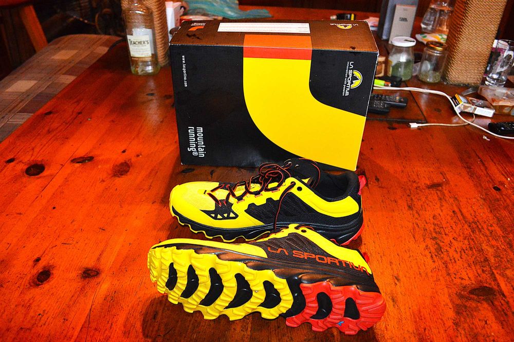 La Sportiva Helios III Yellow/Black