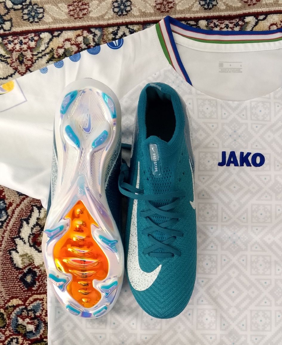 Nike mercurial Sotiladi