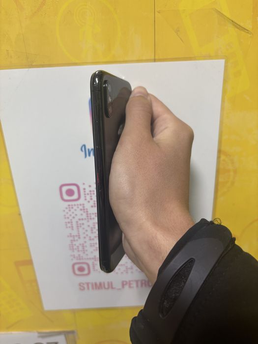 iPhone Xs 64gb.
