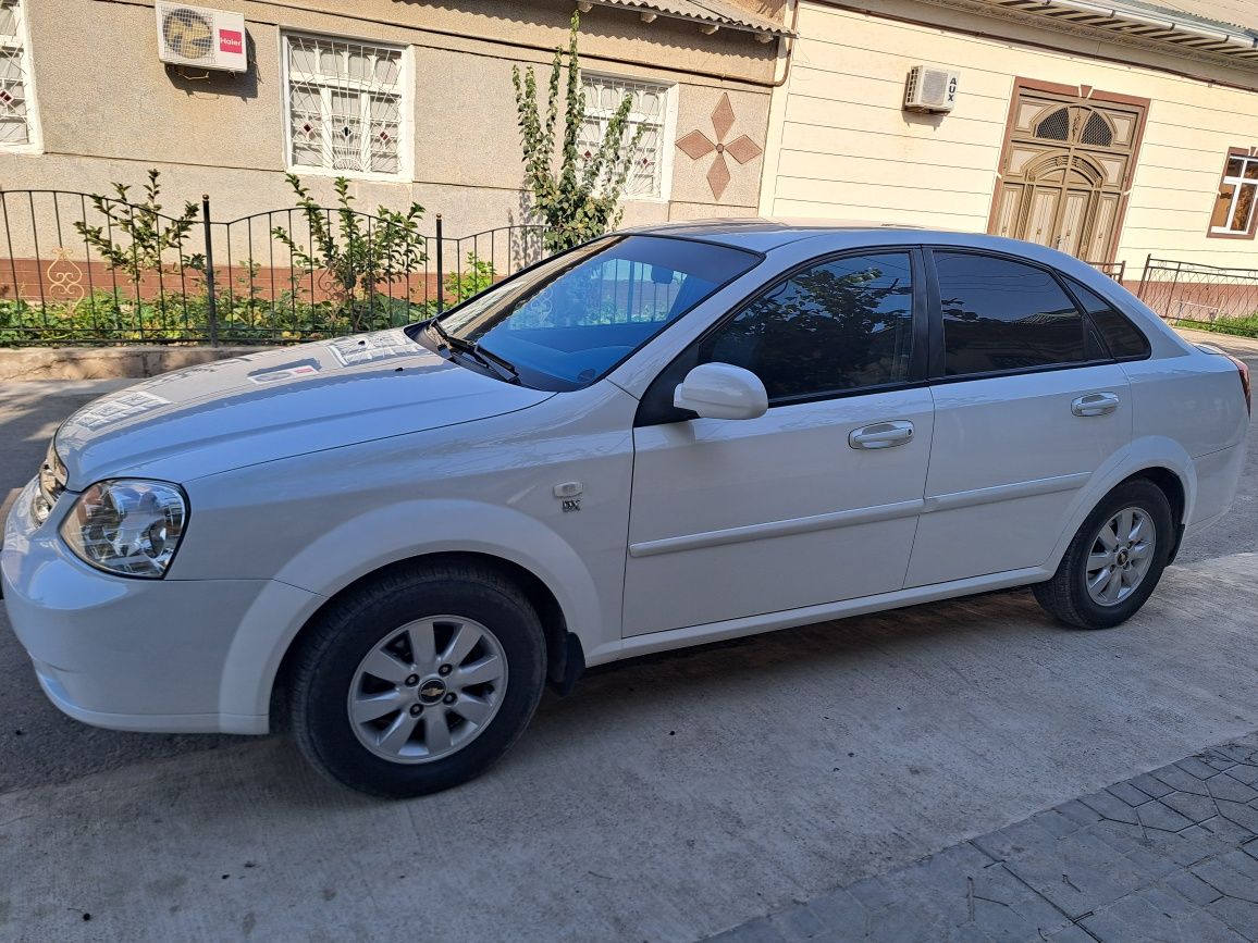Lacetti 1.8 2 pozitsiya