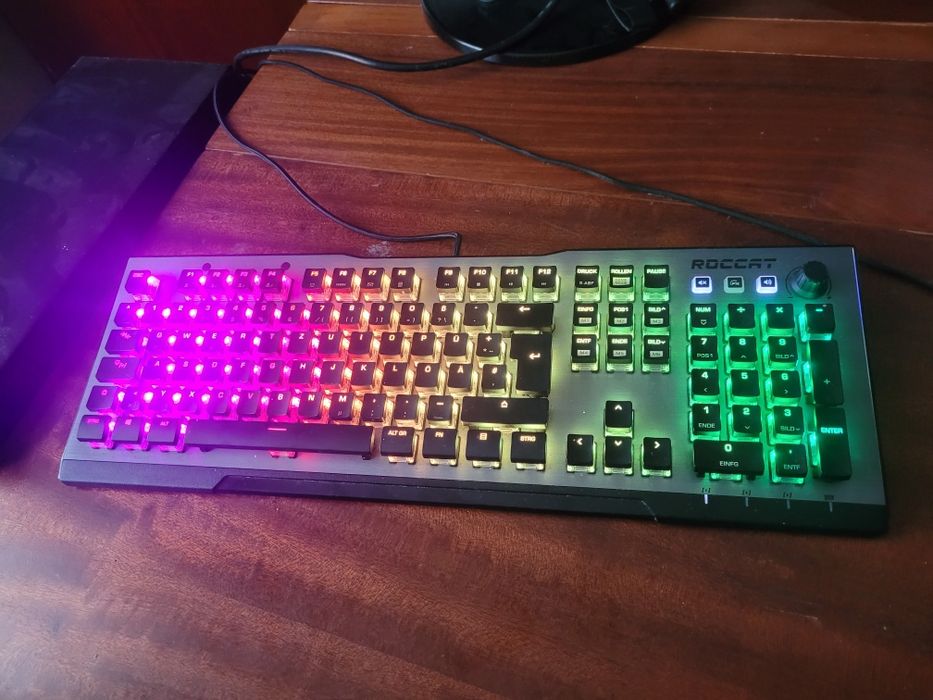 Tastatura mecanica gaming ROCCAT VULCAN