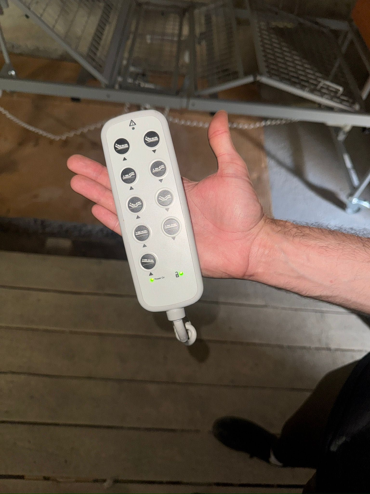Vanzare pat medical electric pentru bolnavi