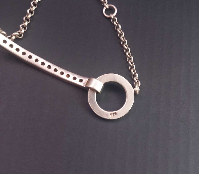 Сребърна гривна Bvlgari.