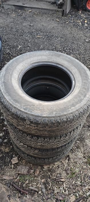 Продам шины 255×70×R15