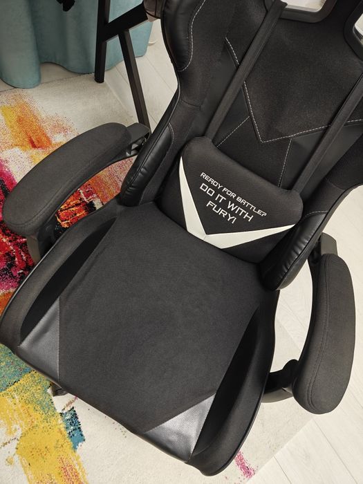 Scaun gaming Fury Avanger L Textil
