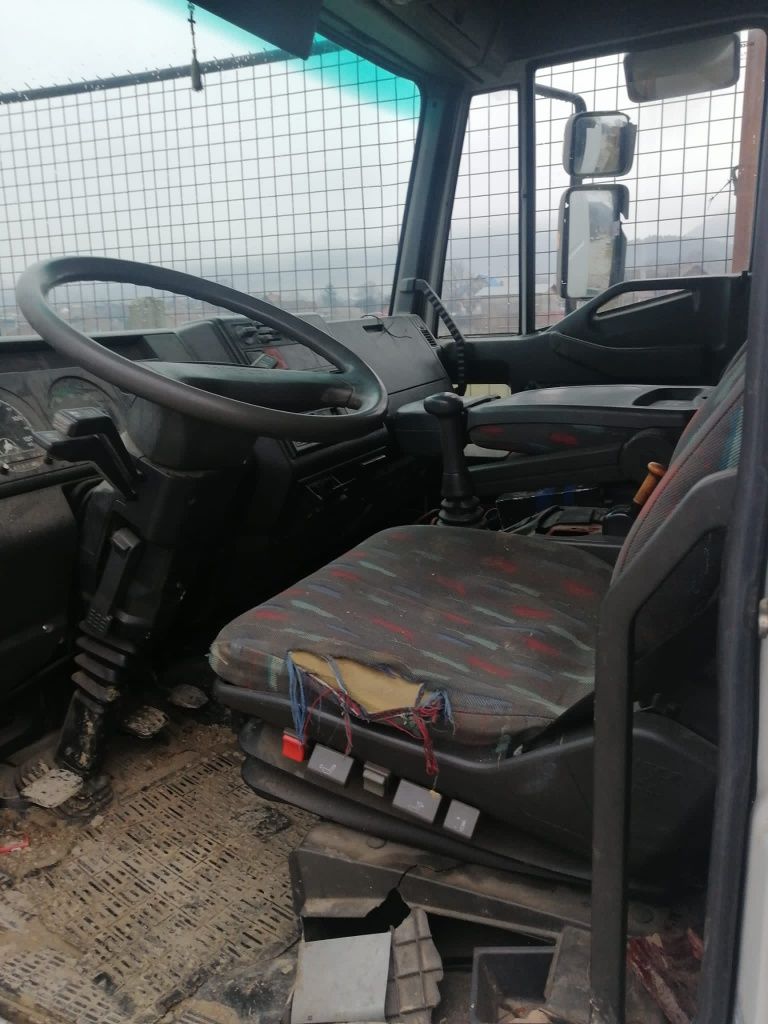 Autoplatforma iveco