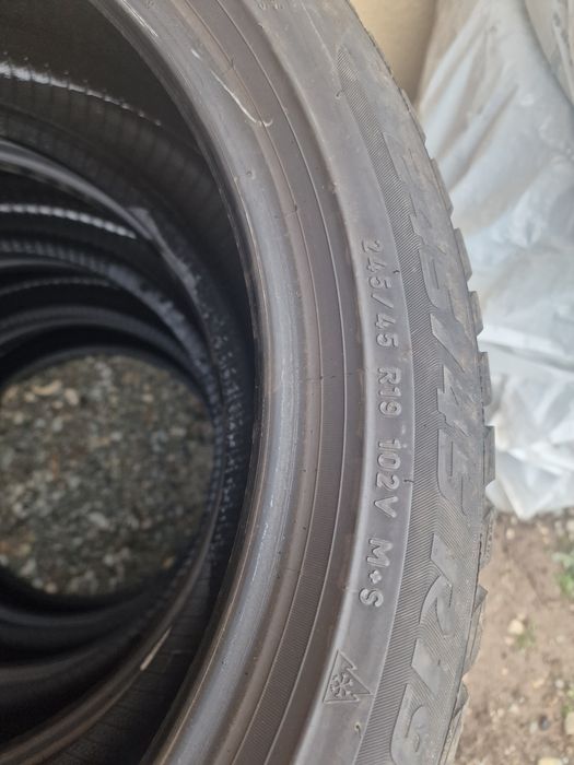 Anvelope 245/45r19 m+s