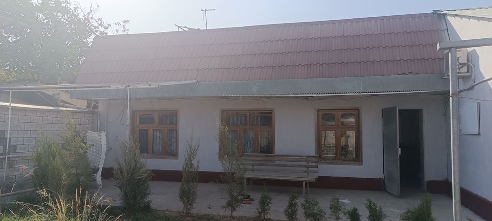 Продается дача в паркенте 10сот