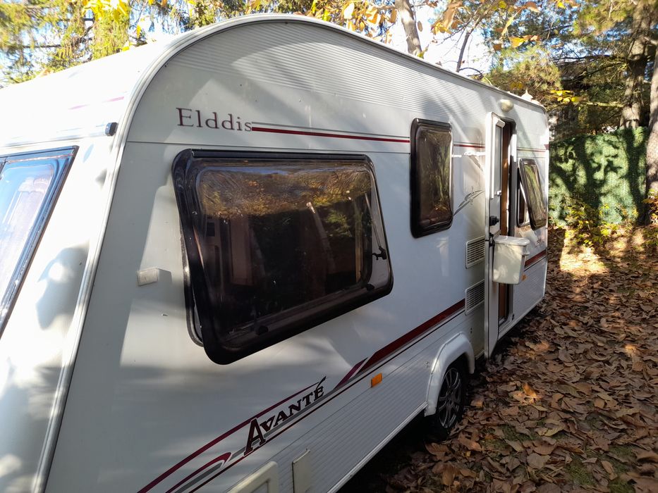 Перфектна петместна каравана "Elddis Avante 505" 2005г. с ФОРСЕЛТ!!!