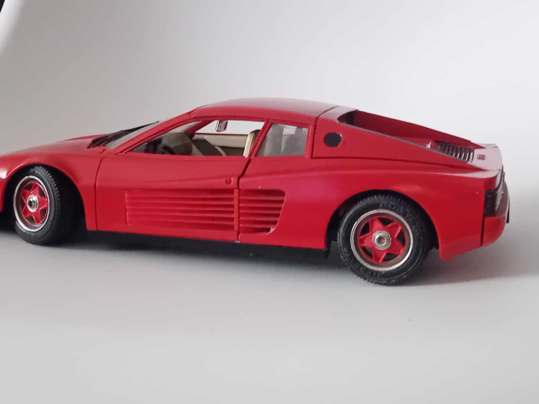 Ferrari Testarossa 1:18 Bburago Made in Italy