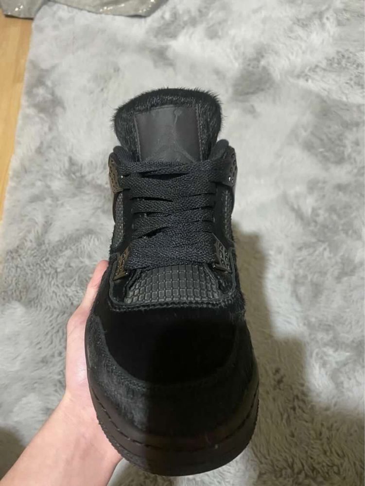 Jordan 4 BlackCat