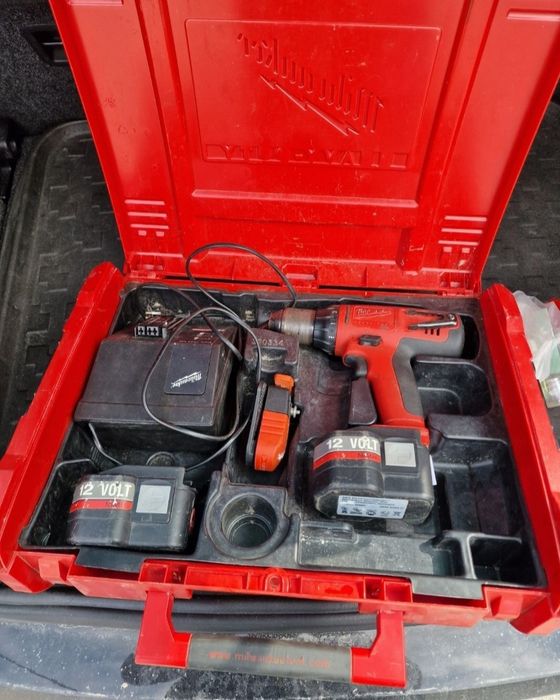 Filetanta Milwaukee Heavy Duty 18 V masina de insurubat si gaurit