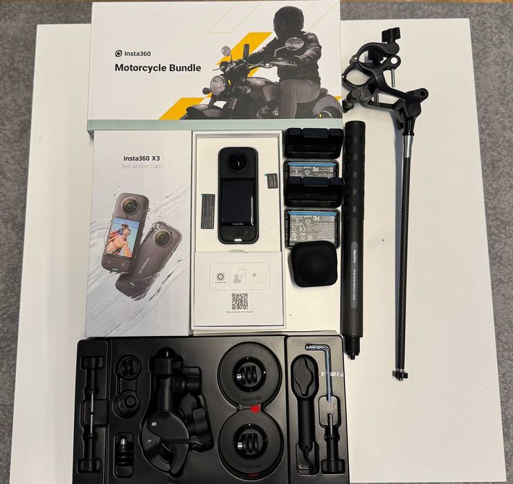 Camera video Insta360 X3 + accesorii originale