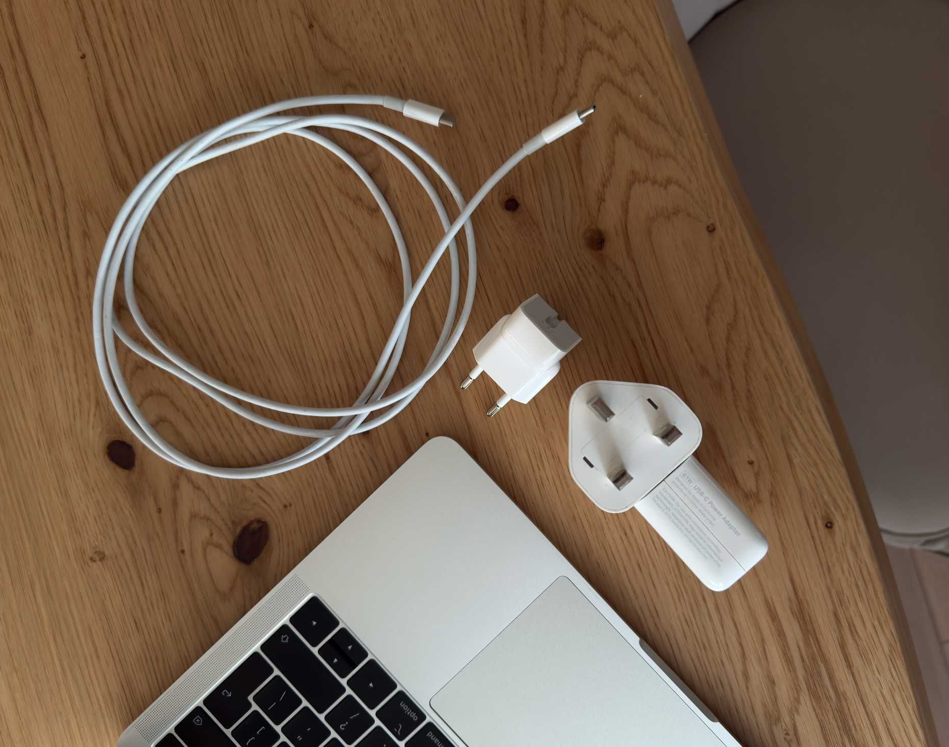 13" Core i5 Apple MacBook Pro 2019 | 16GB RAM / 512GB SSD / Touch Bar