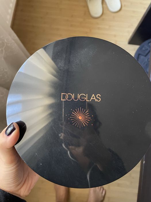 Trusa de farduri Douglas