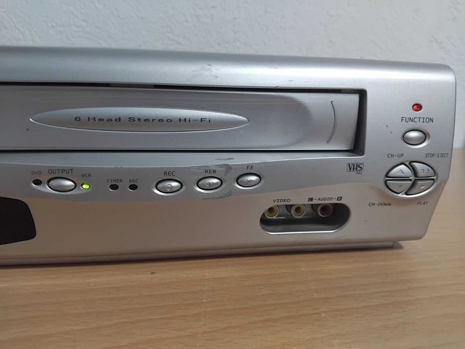 DVD/VHS Комбо FUNAI – по договаряне