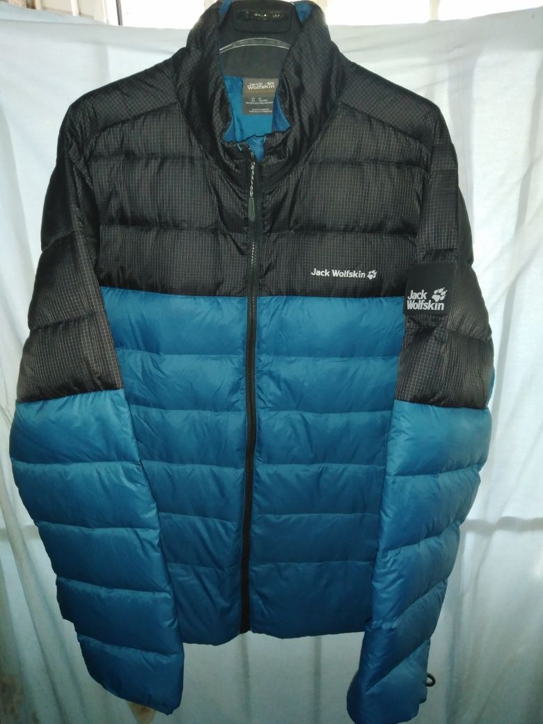 Jack wolfskin geaca cu puf 700cuin masura L G