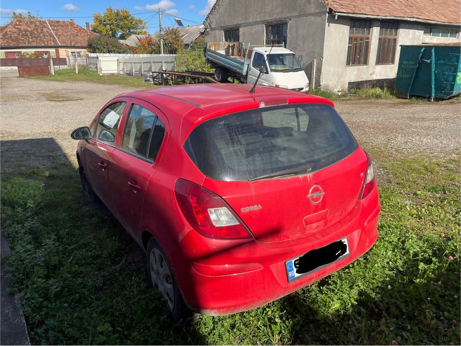 Opel Corsa D lovit