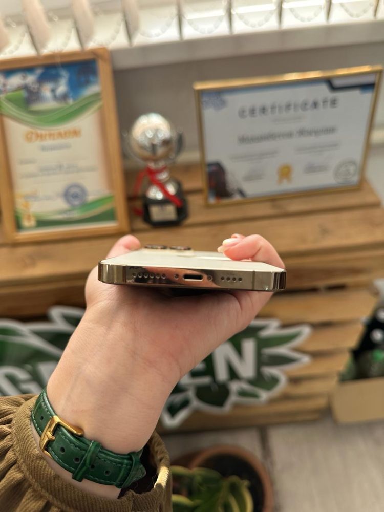 Срочно продается IPHONE 14 PRO