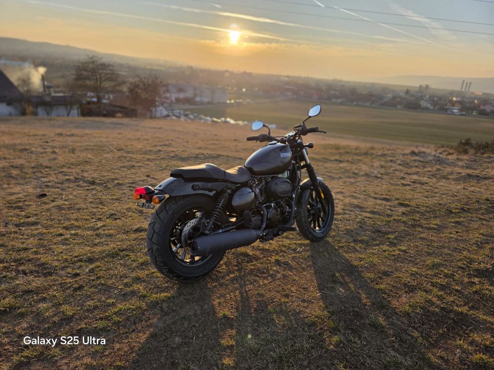 Motocicleta Hyosung GV 125S