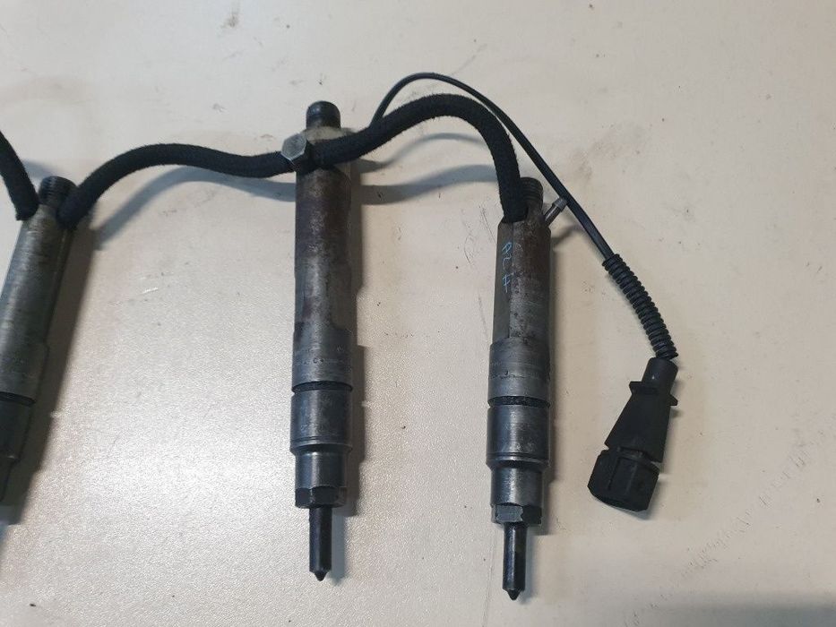 Set injectoare VOLKSWAGEN GOLF IV 1J1 1997 - 2007 1.9 SDI AGP, AQM  028130203E  ; 028130203F