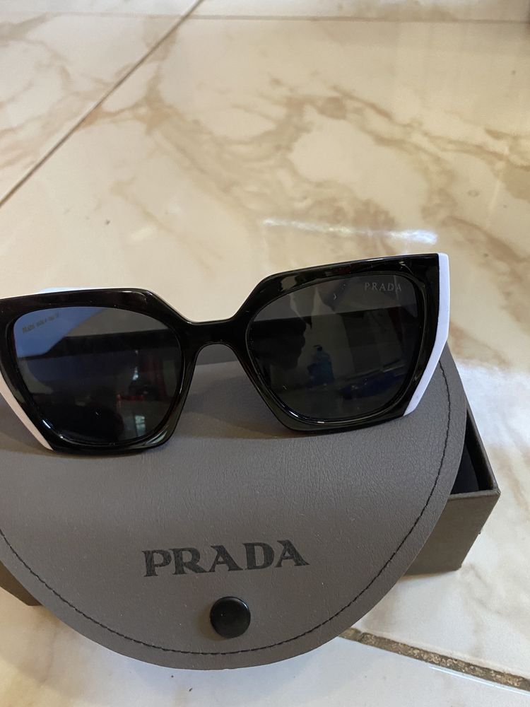 Слънчеви очила PRADA