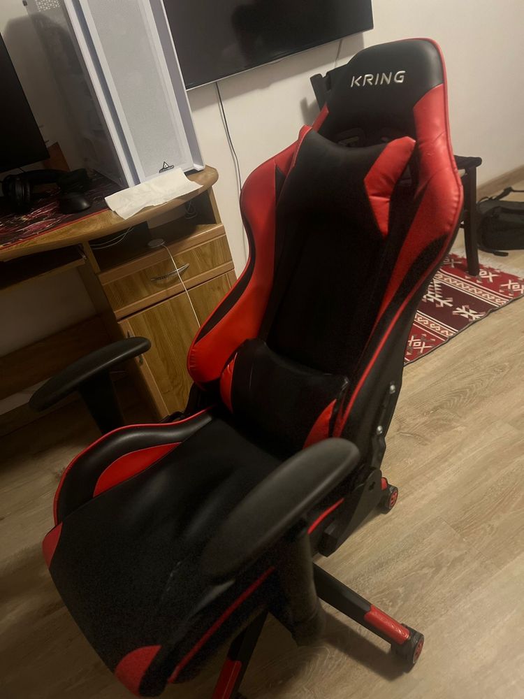 Scaun gaming Kring Lars, cu suport lombar si tetiera, spuma cu memorie