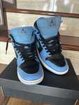 jordan 1 mid.