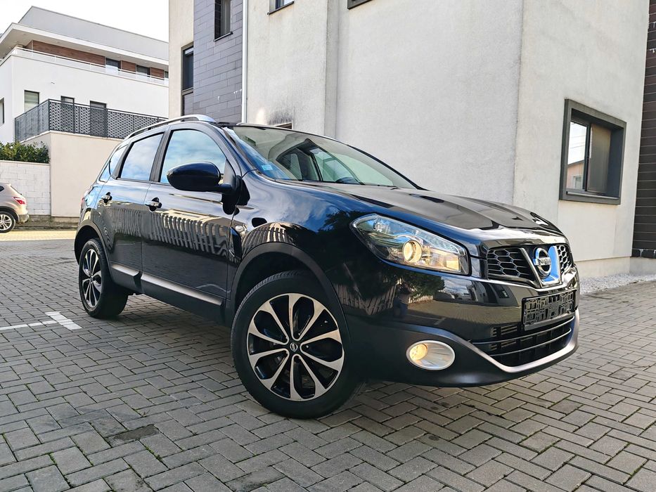 Nissan Qashqai 4x4 DCI Euro5NaviPanoramicCmrMasalierClimaJanteBicolore