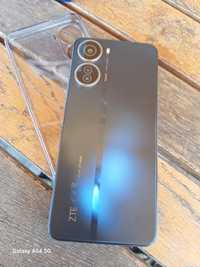 Telefon ZTE v40 Desing