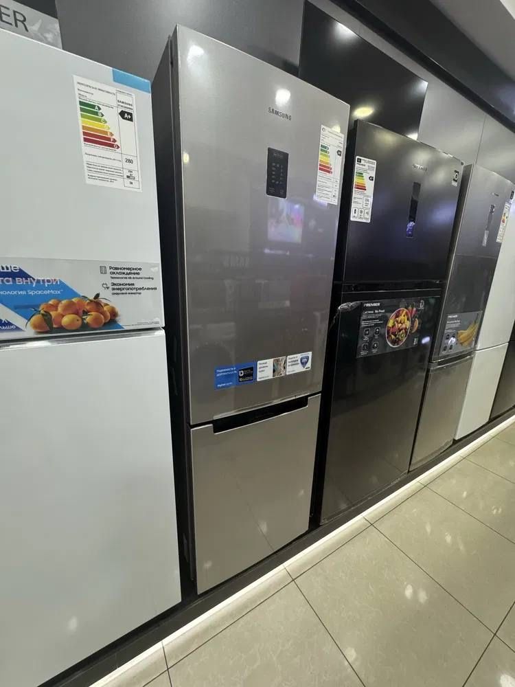 Холодильник Samsung Inverter motor c NoFrost технологии, оригинал