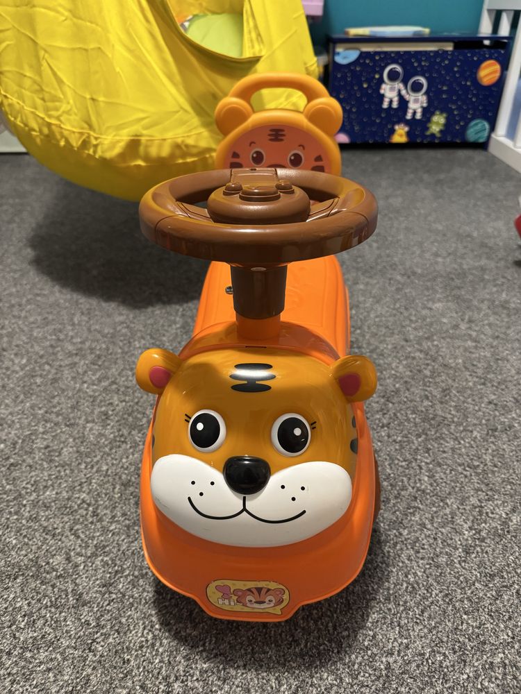 Кола за возене Ride-On