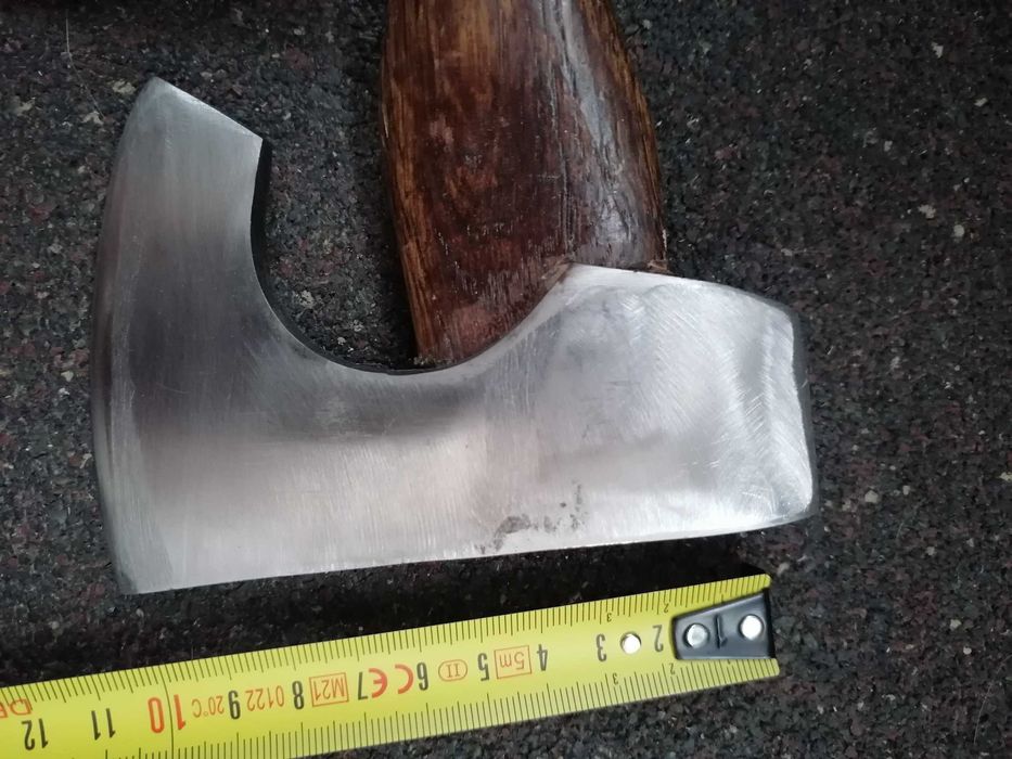 toporisca forjata din foaie de arc+protectie lama din piele naturala