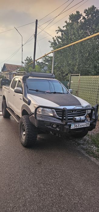 Тоёта тоета Toyota Hilux 2013 m57 обмен на дом