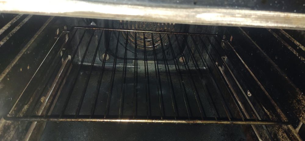 Фурна за вграждане АЕГ