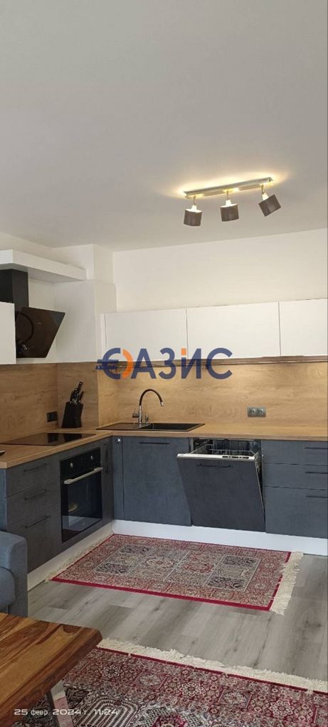 Продава се Двустаен апартамент в к.к. Слънчев бряг - 70 кв.м за 1285 €/кв.м - Снимка #9