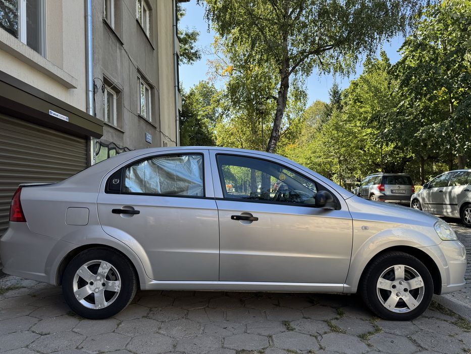 Chevrolet Aveo 1.2 бензин 84 кс.