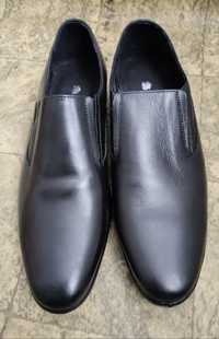 Продам новые мужские туфли за 8000 тенге