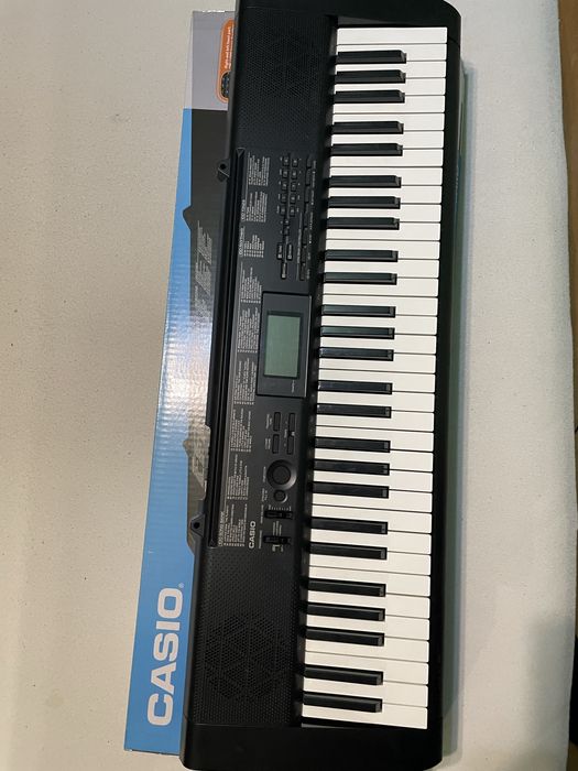 Sintetizator si pian Casio