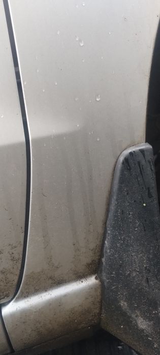 Vand aripi mazda 5
