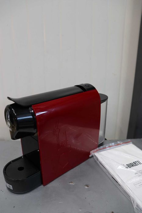 Кафемашина Bialetti Gioia, капсули, 1200W, червена, Енергиен клас A