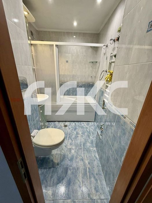 Продава се Двустаен апартамент в София, Разсадника - 64 кв.м за 2950 €/кв.м - Снимка #5