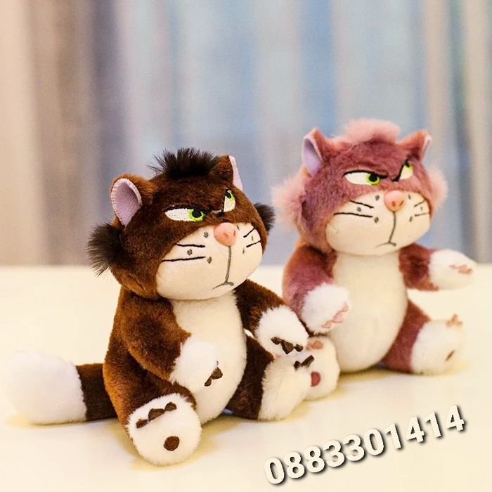 Котка Луцифер Плюшен котарак