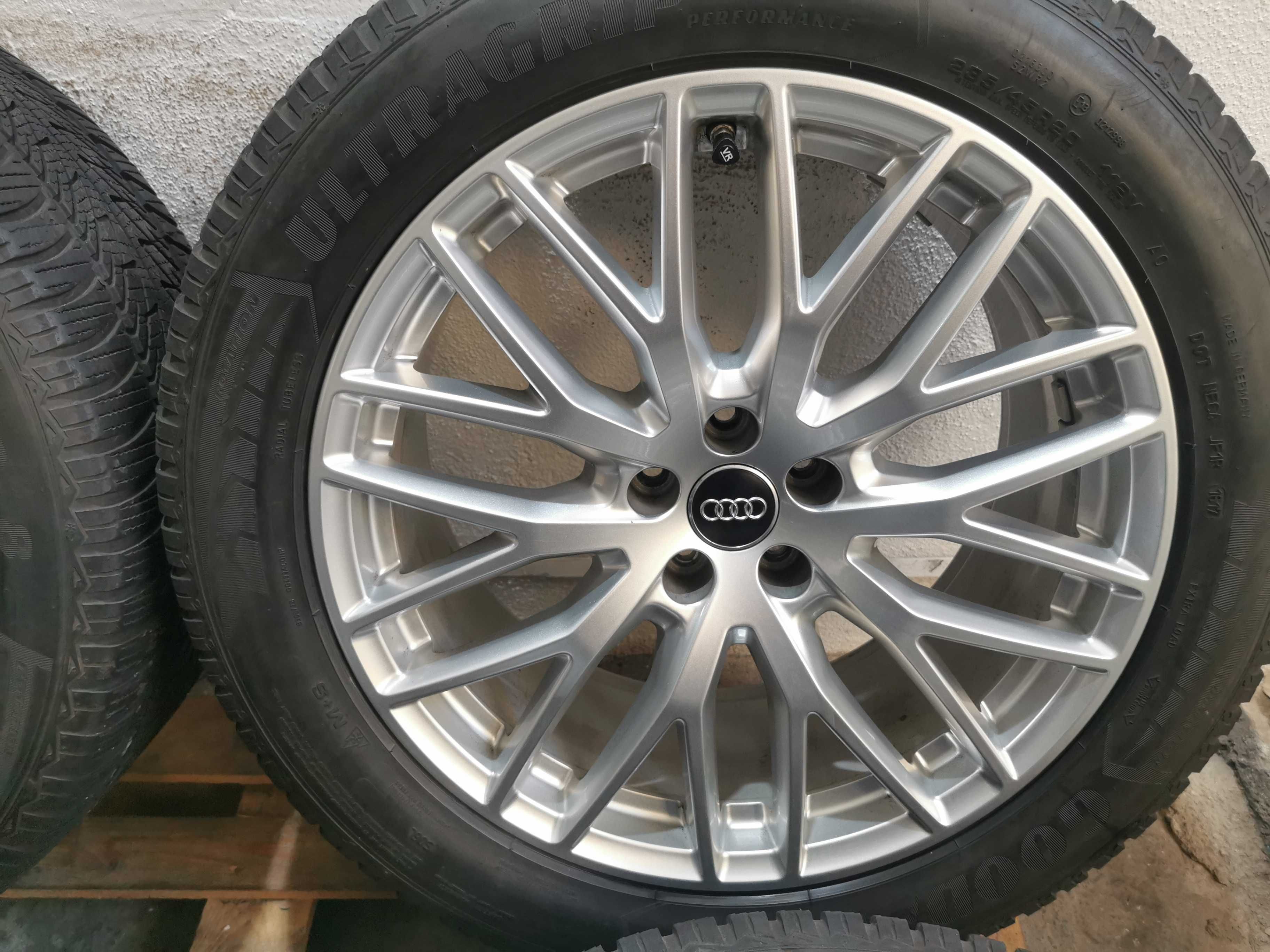 Jante Originale Audi Q7 4M . R 20 cu anvelope de iarna